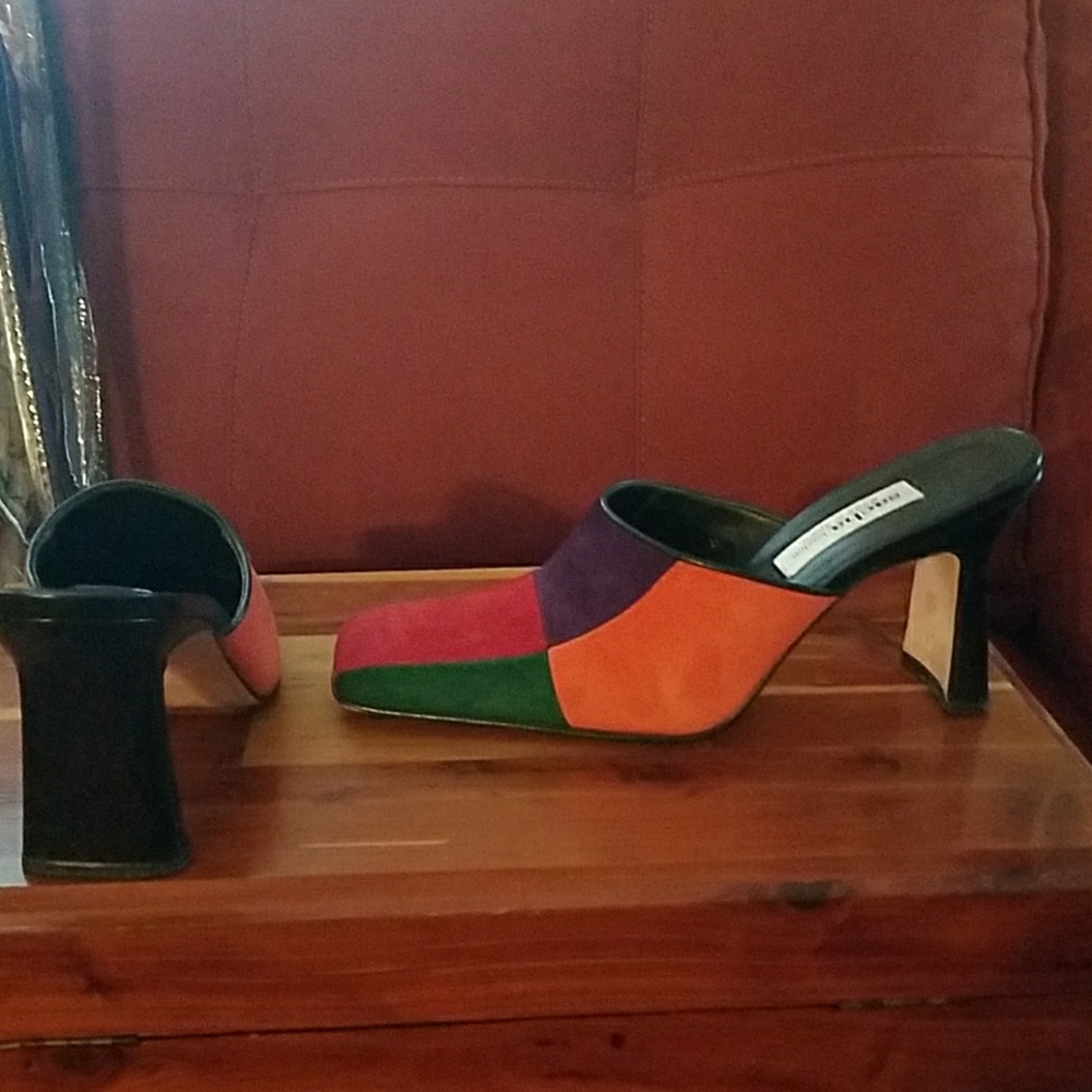 Sandals - Picture 3 of 3